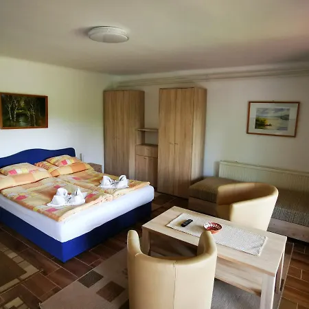 Tuenderi Csalados Apartment *