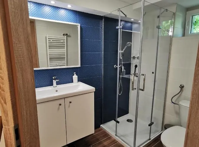 Tuenderi Csalados Apartmán *